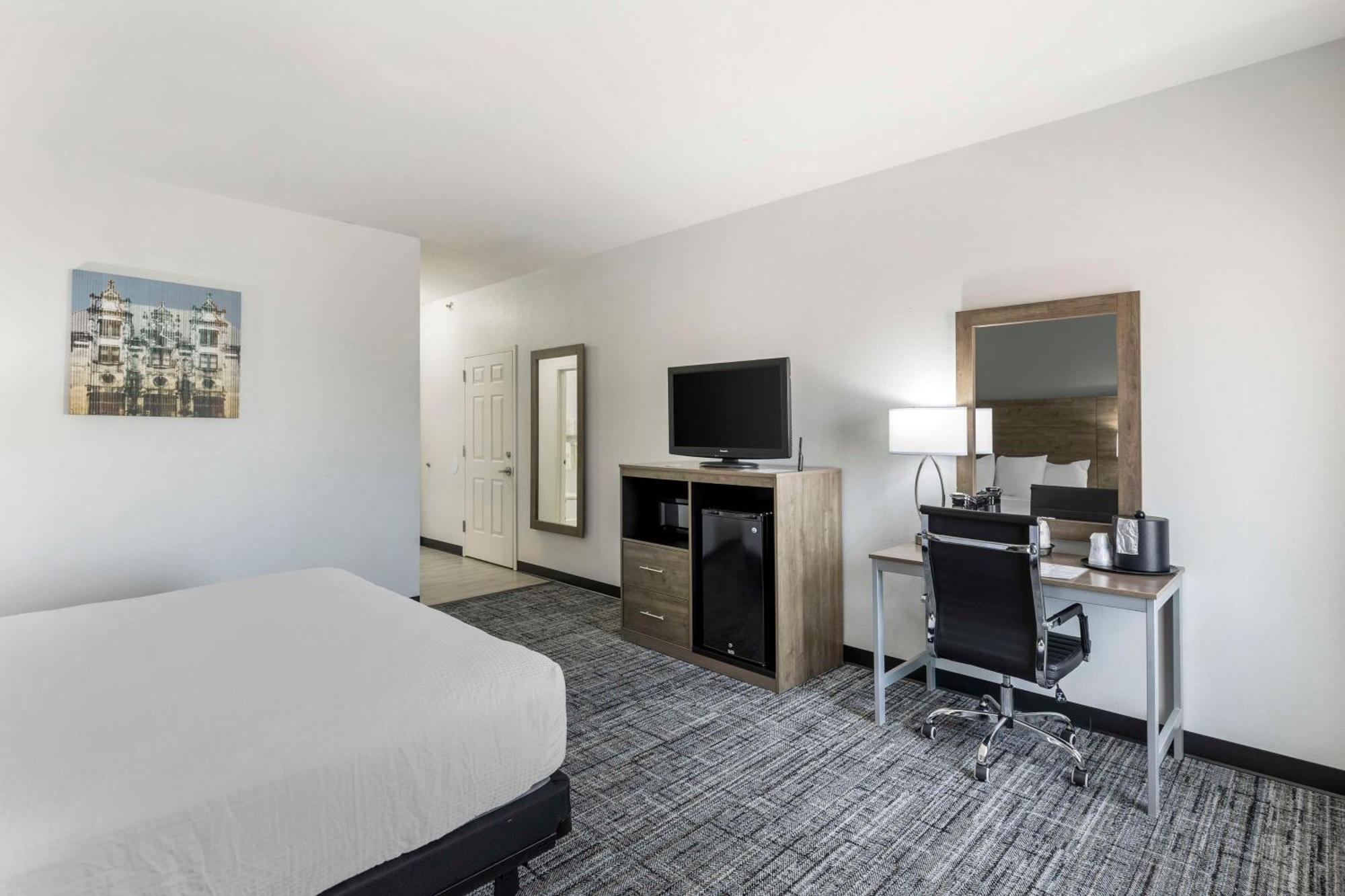 Best Western Plus MidAmerica Hotel Mascoutah Exterior foto